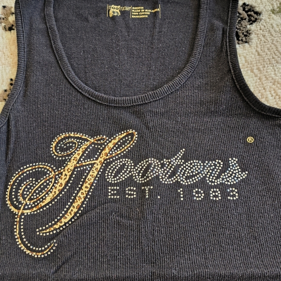 Hooters Black Tank Top with Gold Detailing - Picture 2 of 3